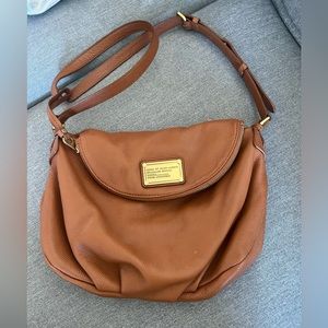 Marc Jacobs crossbody Bag. Small mark on leather (last image)